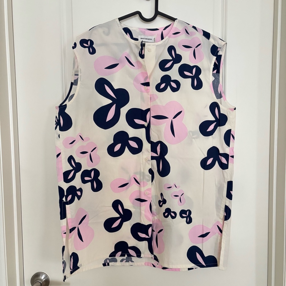 Marimekko Pink and Navy Floral Blouse vest in medium NWT
